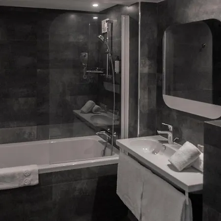 Western Allegro Nation Hotel 4*